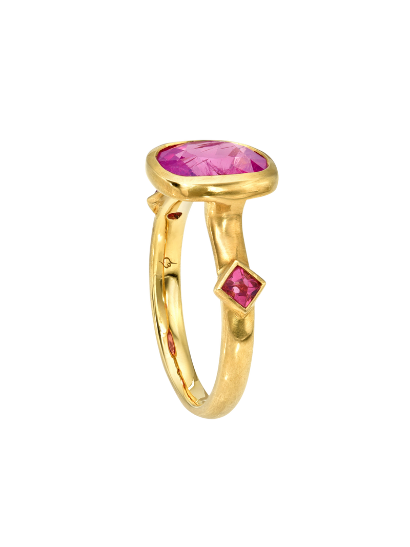 Pink sapphire and spinel crystal ring